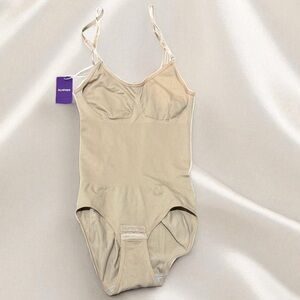NWT HEYSHAPE Snatched Shapewear Beige Bodysuit Size M Sculpts Smoothes Supports